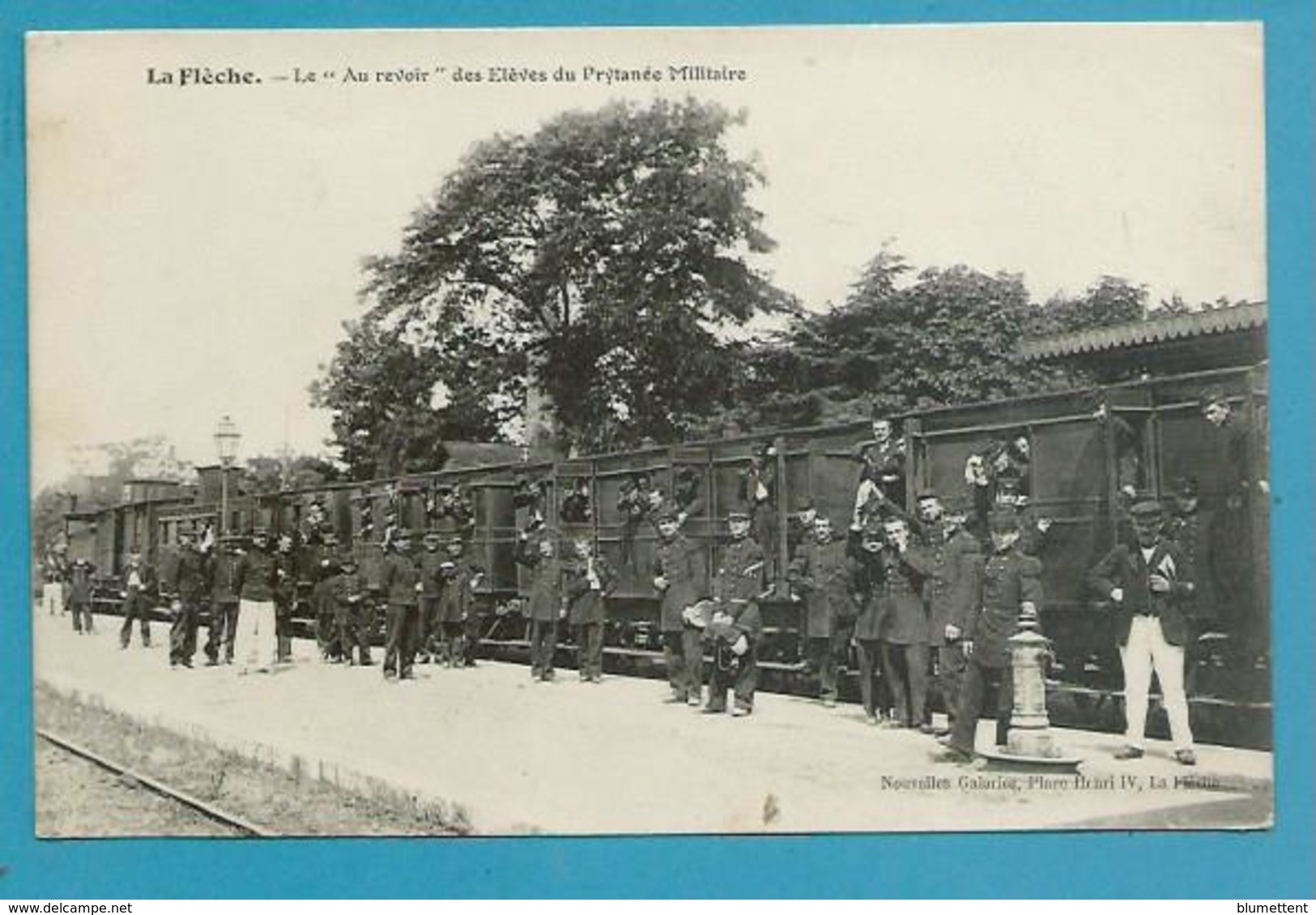 CPA - Chemin De Fer Les Elèves Du Prytanée Militaire Train En Gare De LA FLECHE 72 - La Fleche