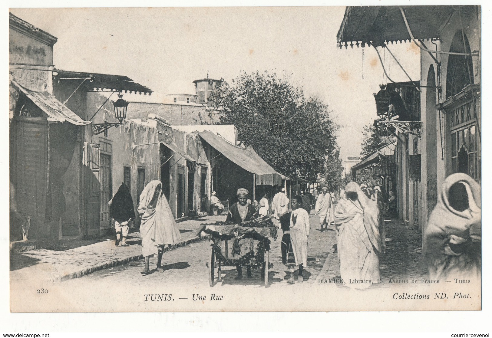 CPA - TUNISIE - TUNIS - Une Rue - Tunesien