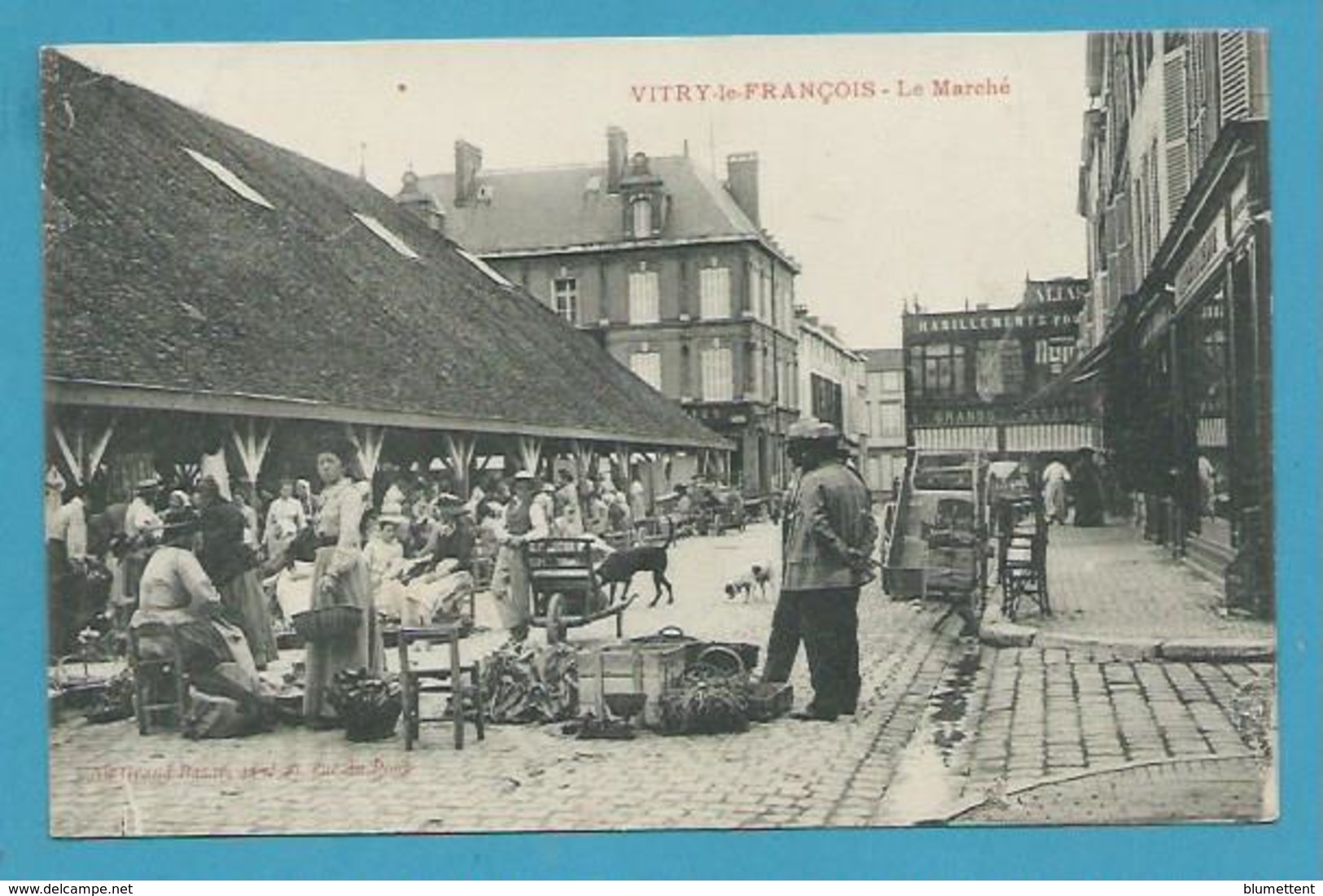 CPA - Métier Marchands Ambulants Le Marché VITRY-LE-FRANCOIS 51 - Vitry-le-François