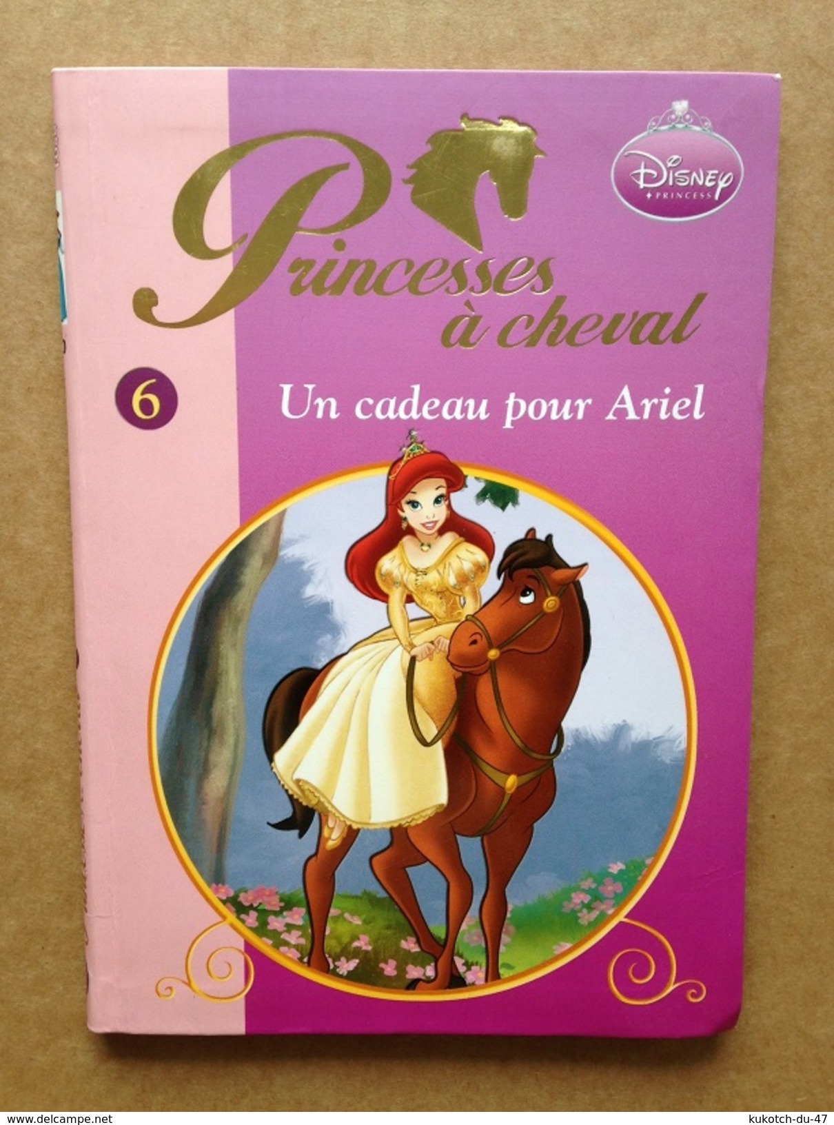 Disney - Un Cadeau Pour Ariel - Mini-album 2010 - Disney