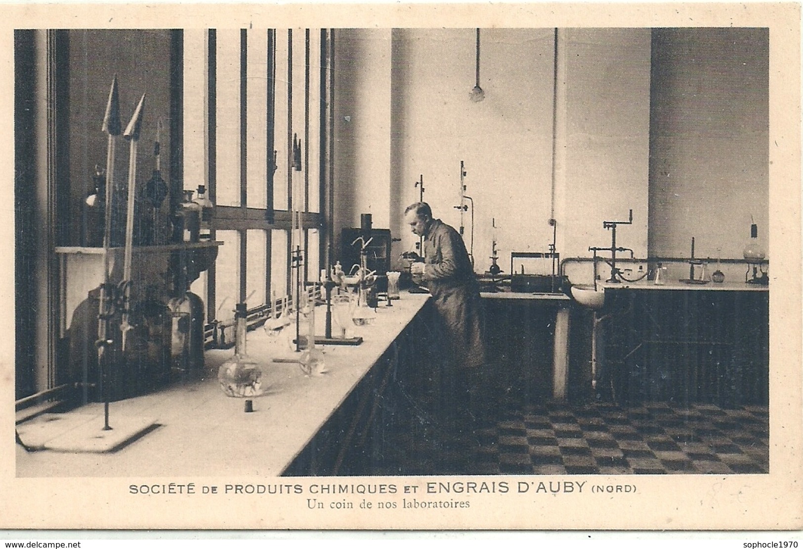 NORD - 59 - AUBY - Société De Produits Chimiques Et Engrais - Un Coin Du Laboratoire - Auby