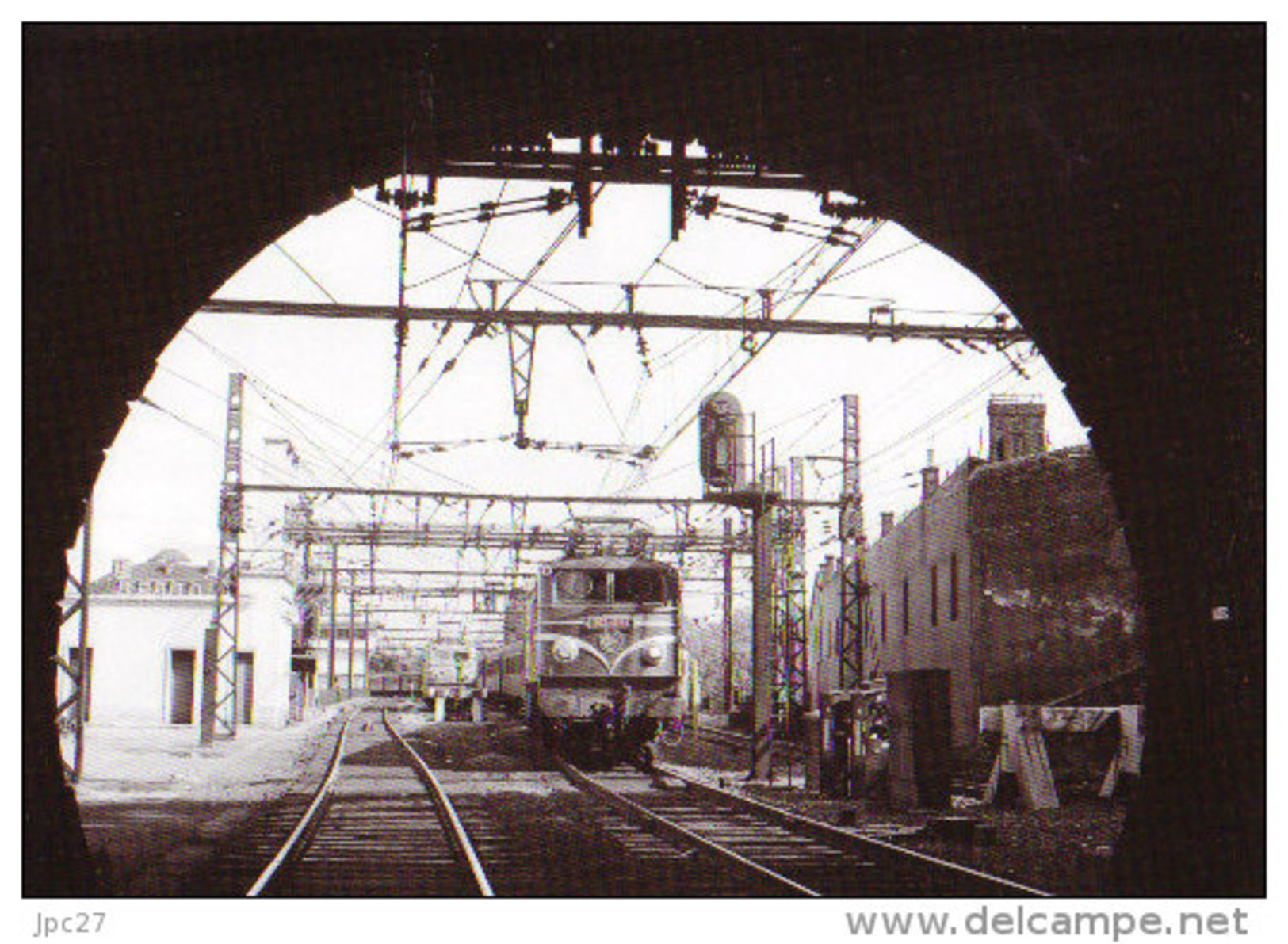 Unique 69 Carte Photo LYON PERRACHE Train Dans Le Tunnel De SAINTE IRENEE - Other & Unclassified