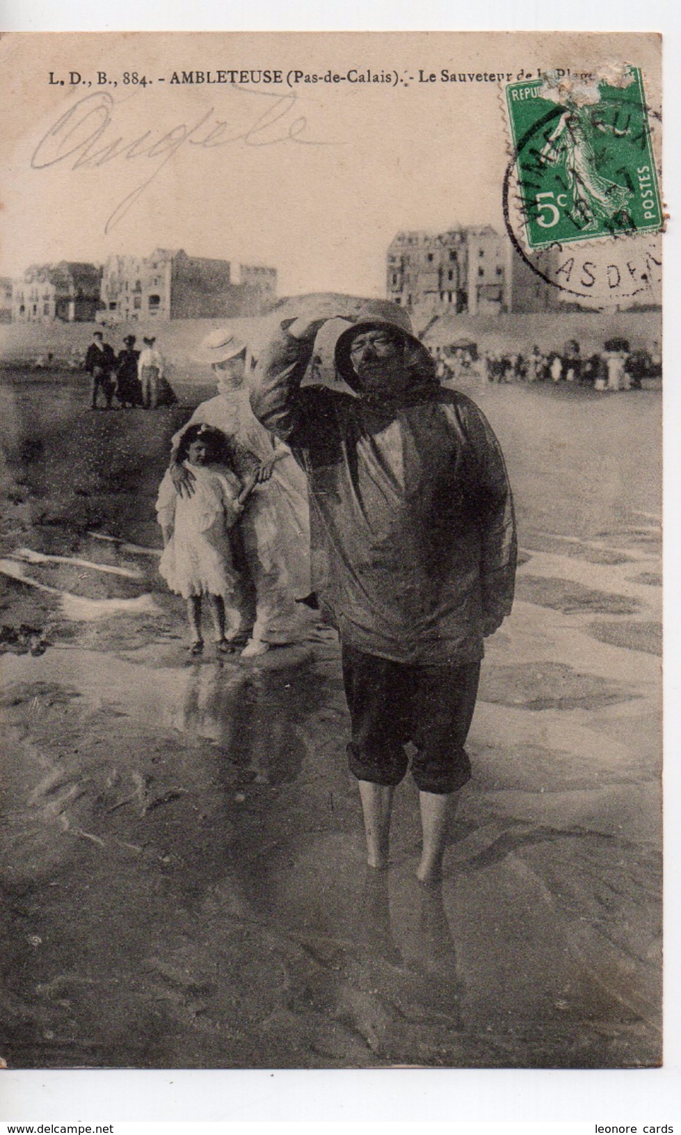 CPA.Folklore.Pas De Calais.Ambleteuse.Le Sauveteur De La Plage. - Personen