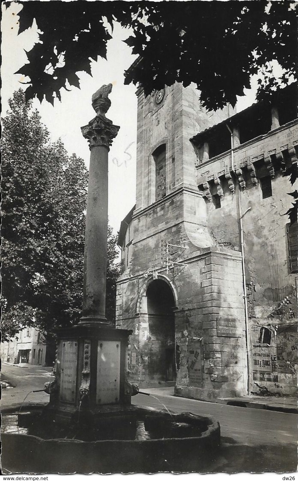 Pélissanne (Bouches-du-Rhône) - La Fontaine Et L'Horloge - Edition Tardy  - Carte Ary Non Circulée - Pelissanne