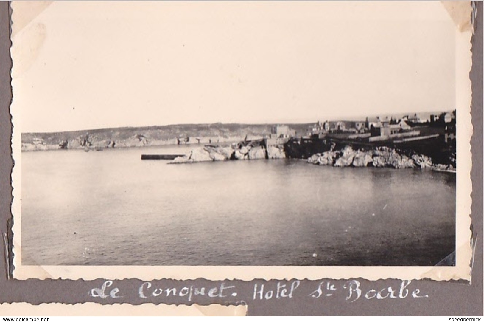 GW -page recto-verso album Ete 1949 -voyage en bretagne - Pointe Saint mathieu Conquet Lilia Trepassés Douarnenez Hotel