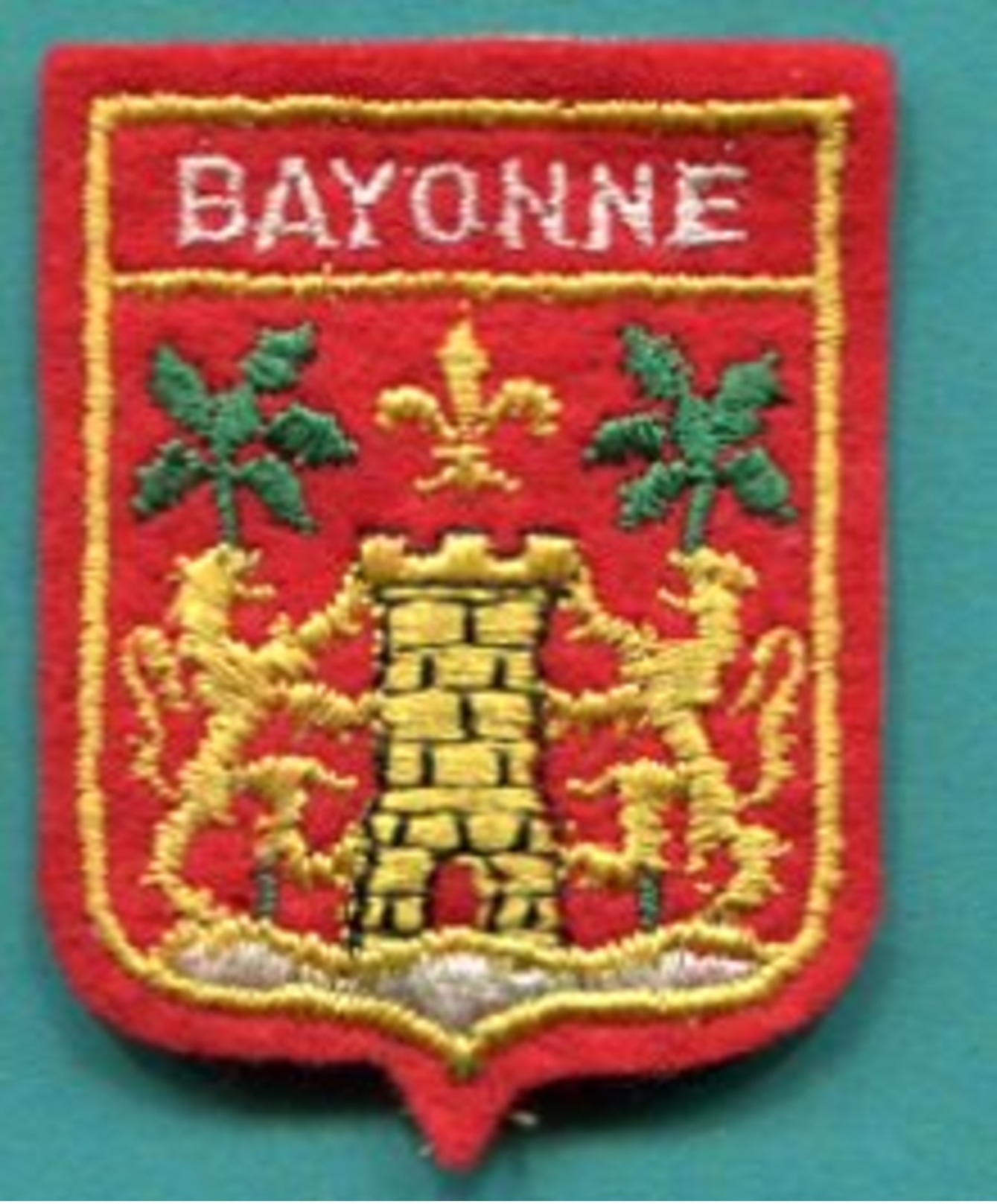 64 - PAYS BASQUE - BAYONNE - Ecussons Tissu