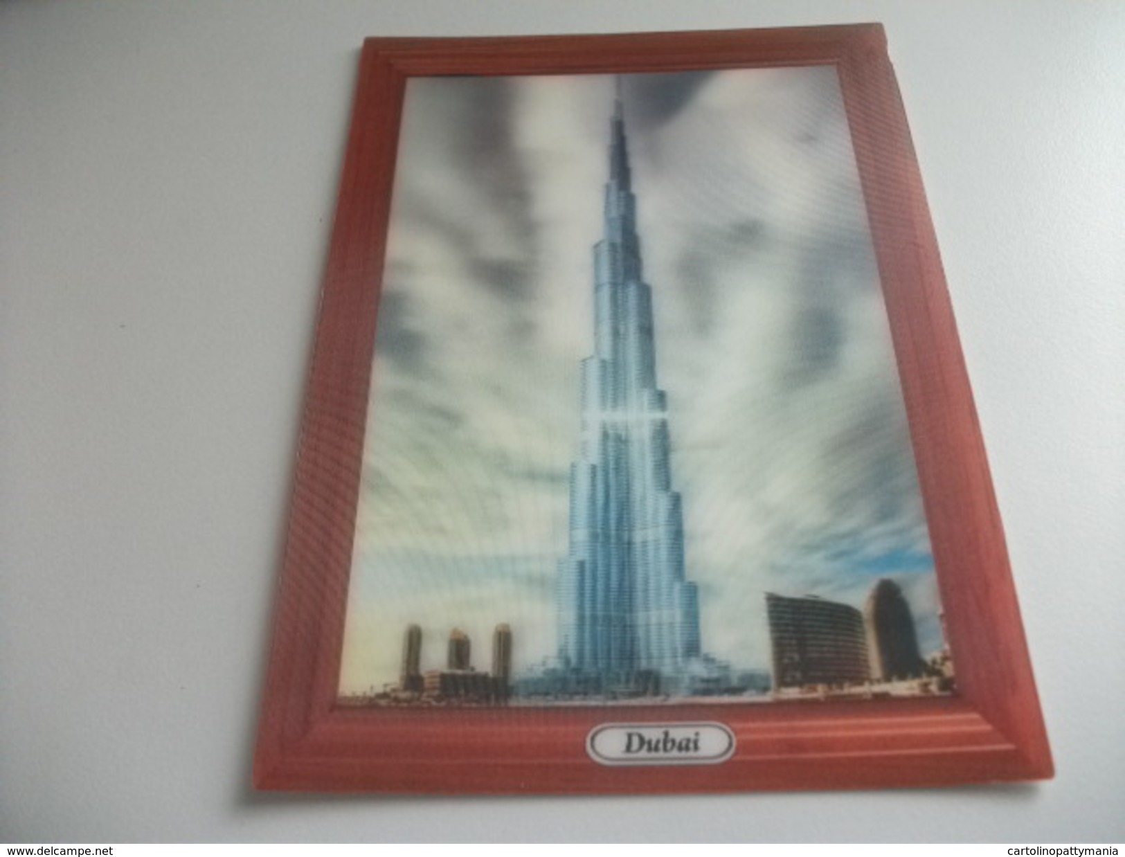 STORIA POSTALE FRANCOBOLLO COMMEMORATIVO UNITED ARAB EMIRATES  DUBAI  GRATTACIELO EFFETTO TRIDIMENSIONALE - Emirati Arabi Uniti