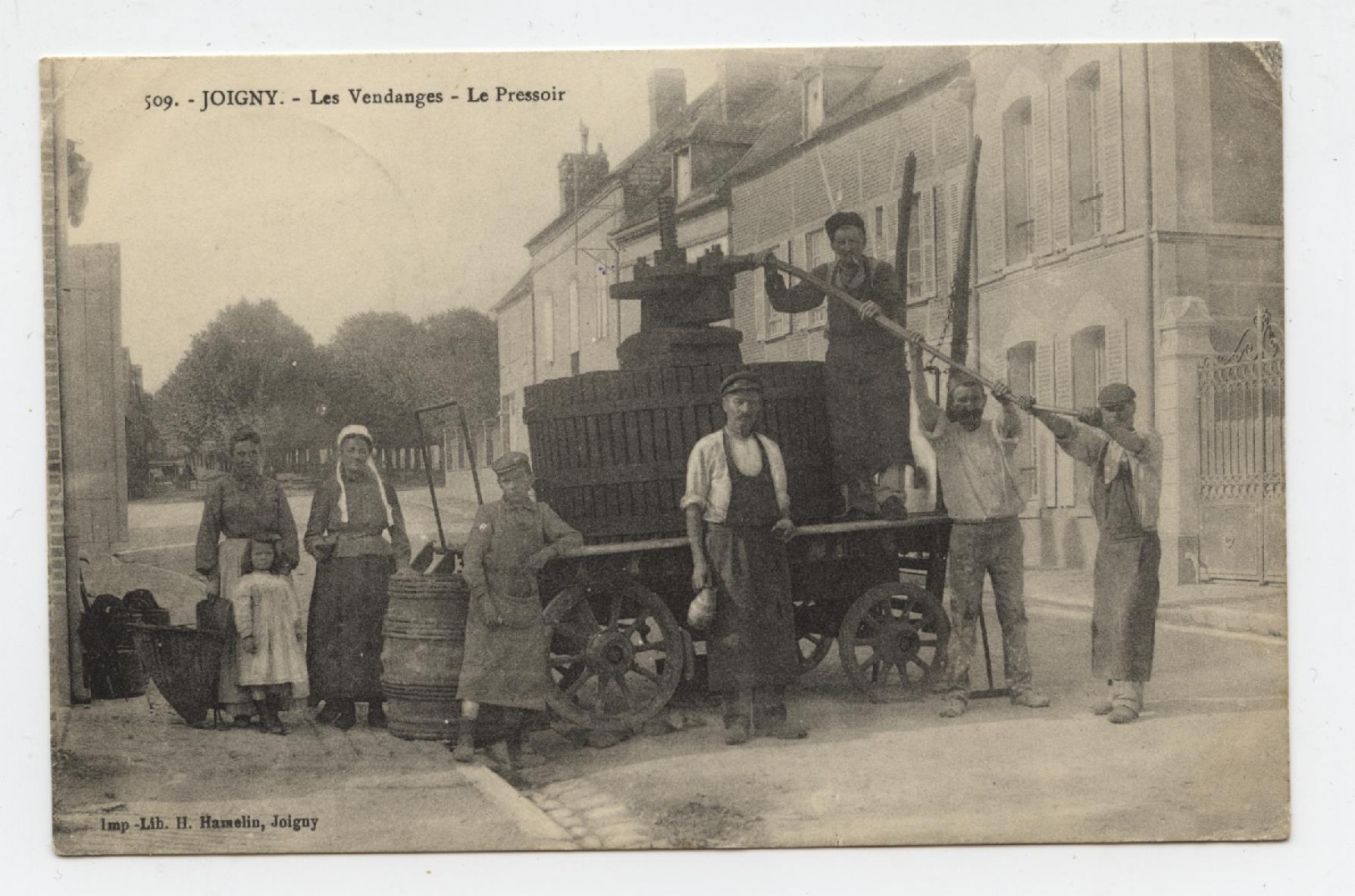 JOIGNY Les Vendanges Le Pressoir Cachet 3e Régt. D'Artil. Lourde Correspondance Militaire - Joigny