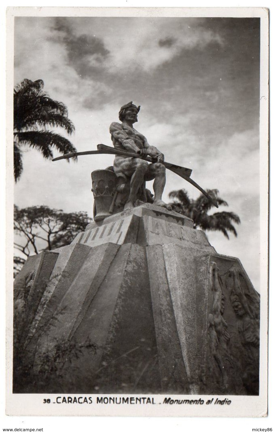 Vénézuela--CARACAS  Monumental-1953--Monumento Al Indio ,cpsm 14 X 9  N°38  éd  ?? - Venezuela