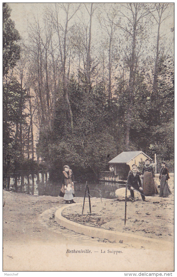 Betheniville - La Suippes (famille Au Bord De L'eau, Lavoir à L'arrière Plan) Circ 1906, Légère Coloration - Bétheniville