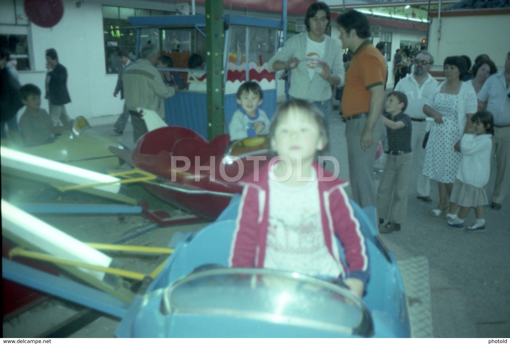 80s ORIGINAL AMATEUR 35mm Set NEGATIVES NOT PHOTO CARS FAIRGROUND MACAO MACAU CHINA NEGATIVO NO FOTO - Autres & Non Classés