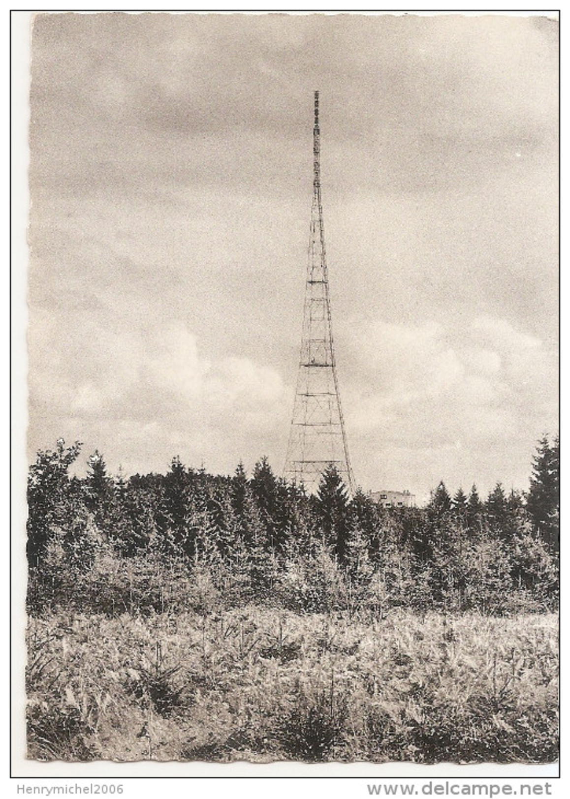 Belgique - Luxembourg - Vers Habay La Neuve La Tour Métallique De Vlessart Vue De La Foret D'anlier - Habay