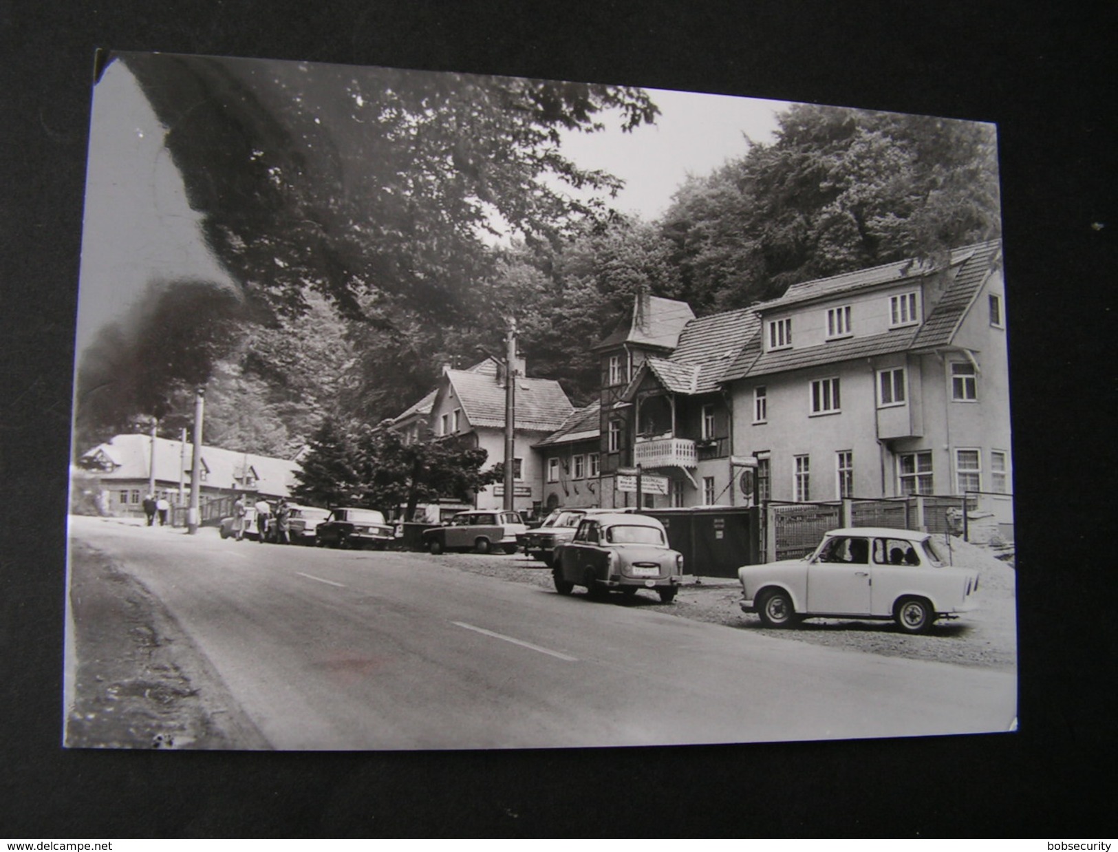 DDR Trustal , Mit Alten Autos Und HO Gastätte , Trabi Parkplatz - Schmalkalden