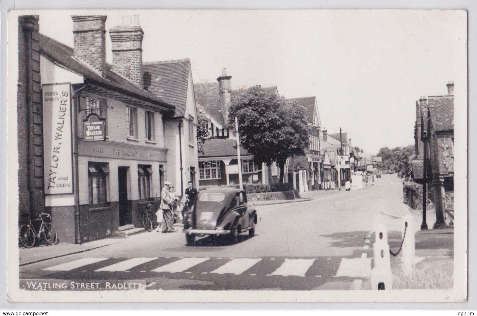 RADLETT - Watling Street - The Railway Inn - Old Car 1956 - Herefordshire