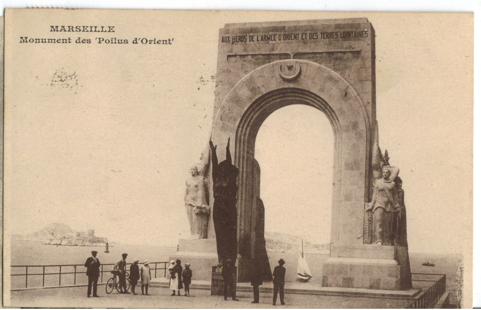 Carte Postale Marseille " Monument Des Poilus D'orient " - Monuments