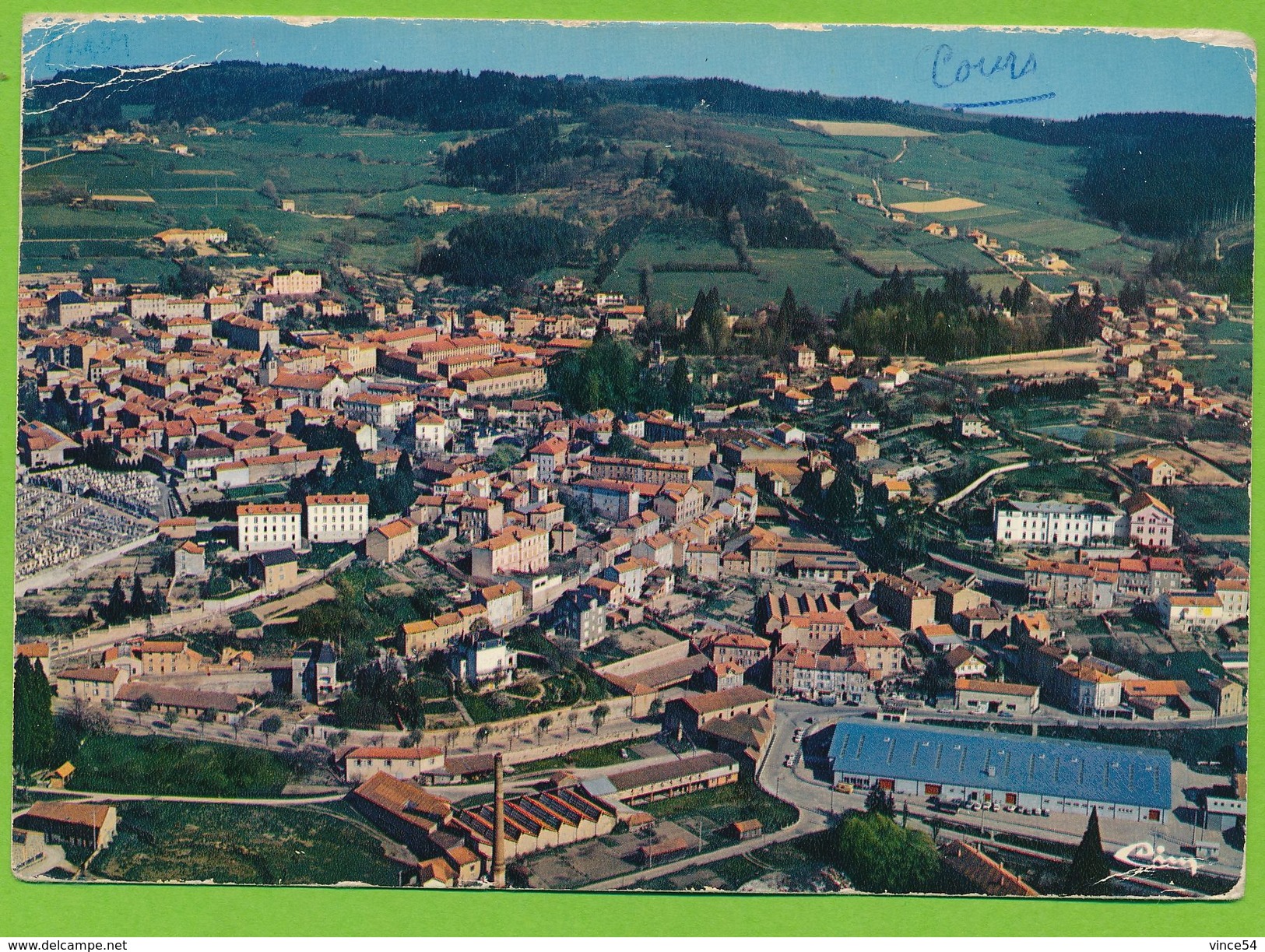 COURS - Vue Générale Aérienne - Cours-la-Ville