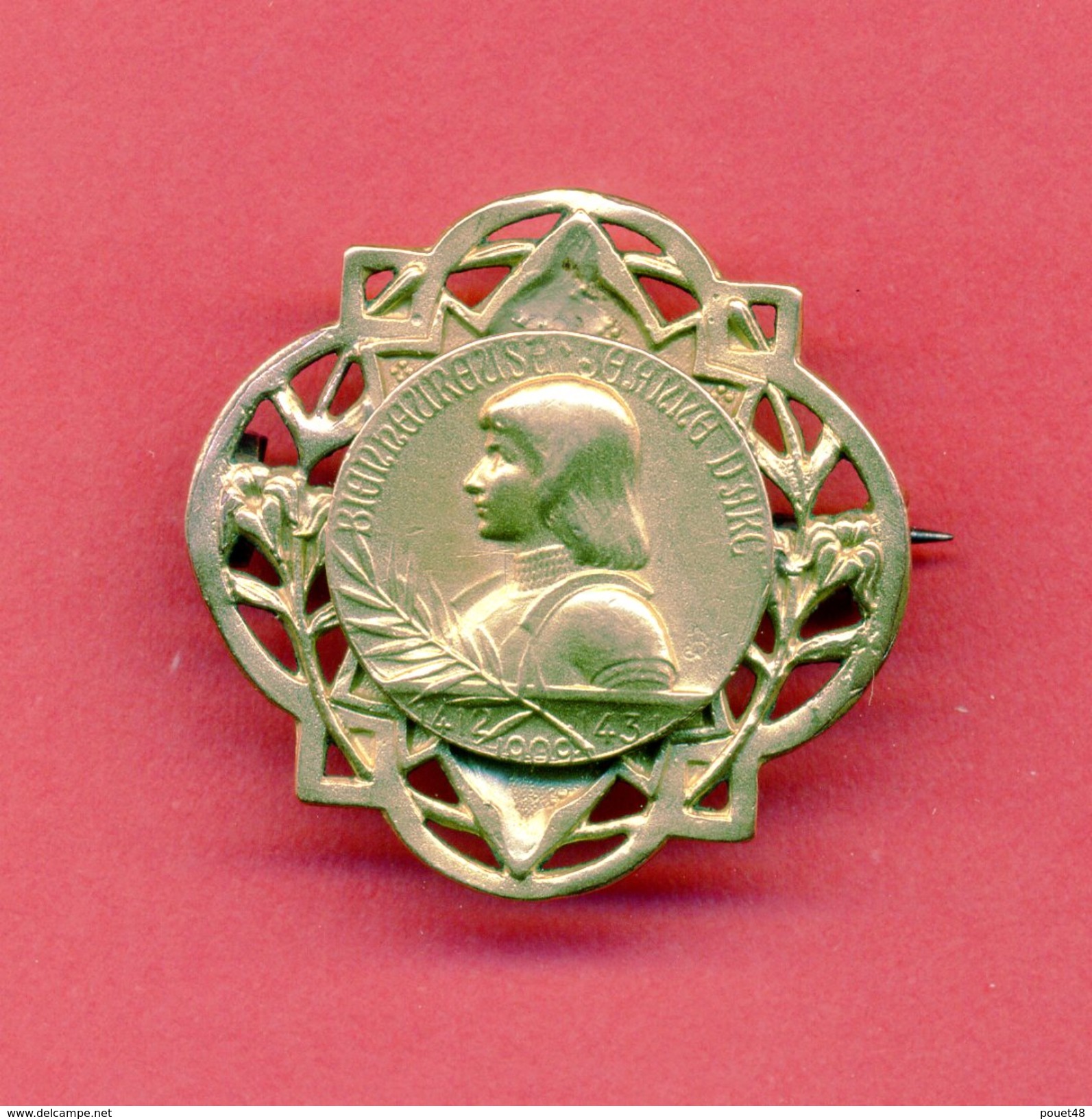 Ancienne Broche Jeanne D'ARC: Plaqué OR - Religion &  Esoterik