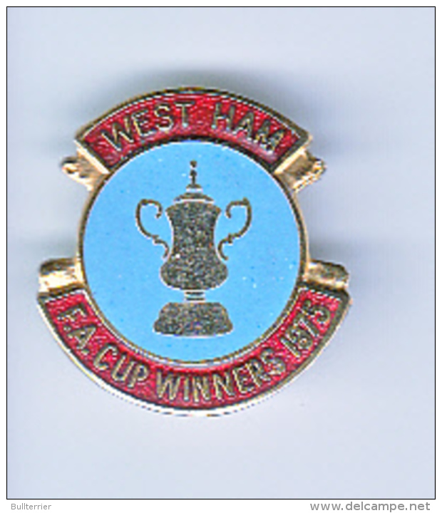 WEST HAM UNITED -1975 - FA CUP WINNERS BADGE -SUPERB CONDITION - Football