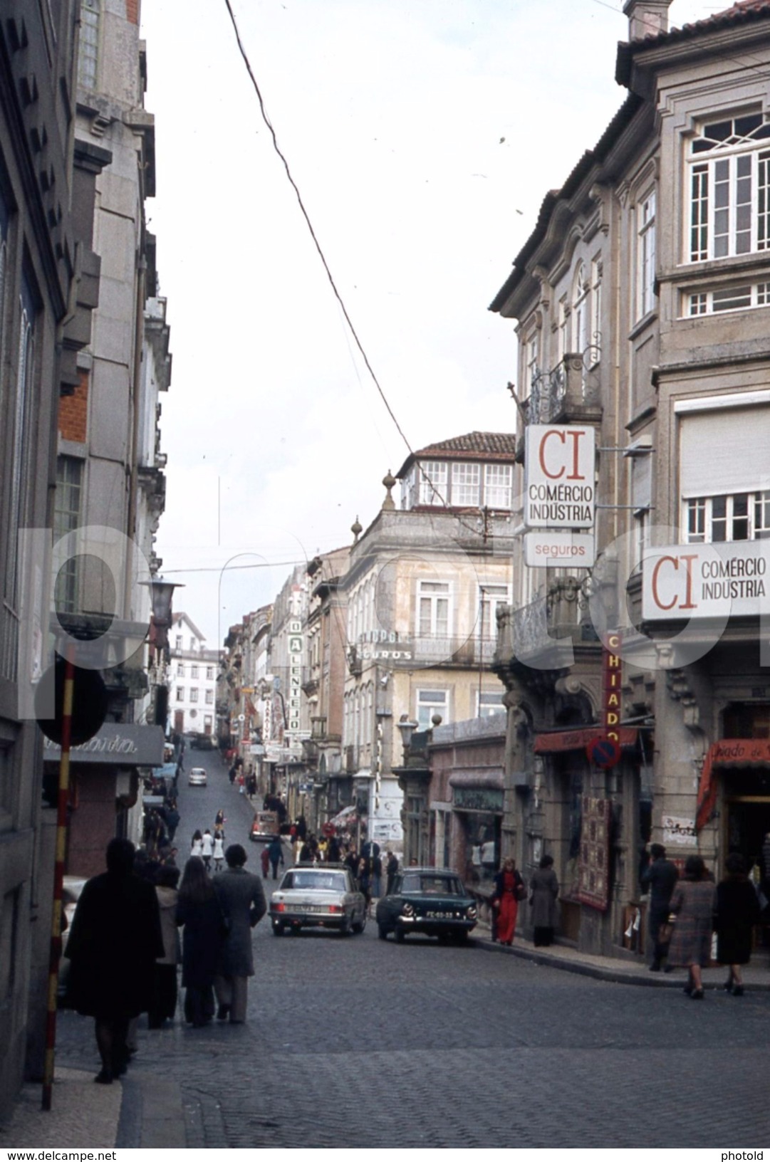 1972 FORD CORTINA VISEU BEIRA ALTA PORTUGAL ORIGINAL 35mm DIAPOSITIVE SLIDE Not PHOTO No FOTO B997 - Diapositives (slides)