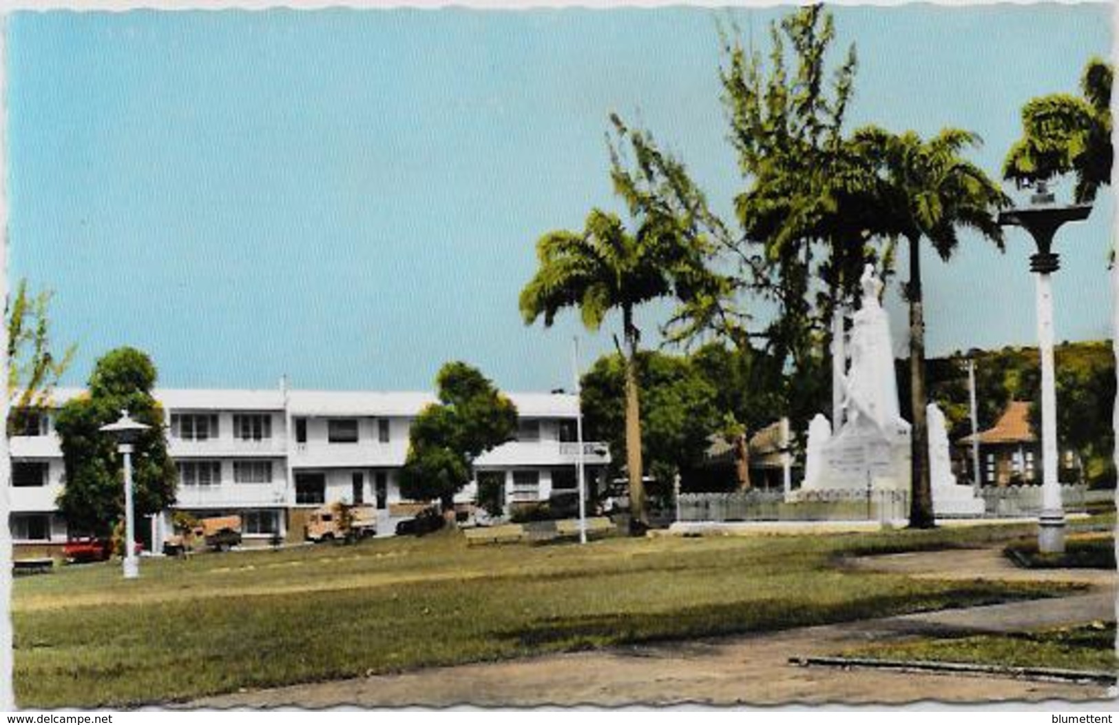 CPSM 9 X 14 Guadeloupe Colonies Françaises Non Circulé éditeur Prisunic 3360 Basse Terre - Basse Terre