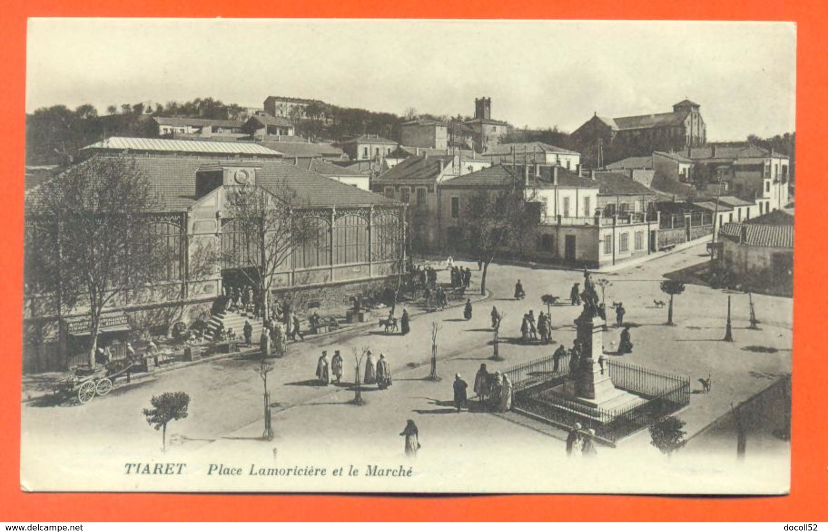 CPA Algérie - Tiaret " Place Lamoricière Et Le Marché " LJCP 39 - Tiaret