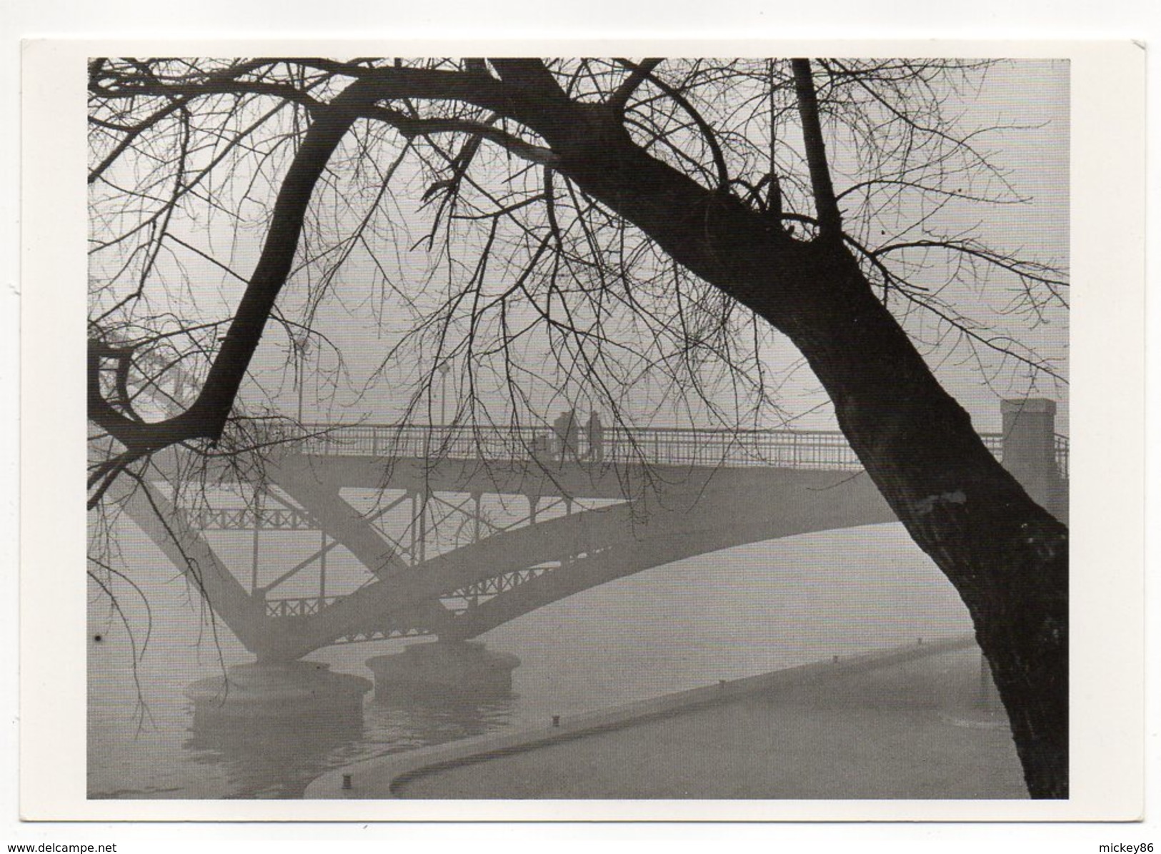 Photographe  Pierre GASSMANN--1948-- Pont De Paris Cpm N°8160  éd Marion-Valentine - Autres & Non Classés