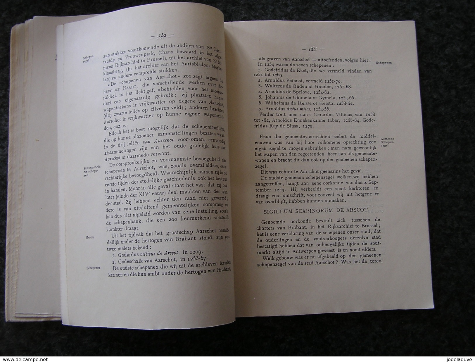 GESCHIEDENIS VAN HET OUDE GRAAFSCHAP AARSCHOT L Liekens 1925 Régionaal Brabant Ridderschap Wesemal Rivieren