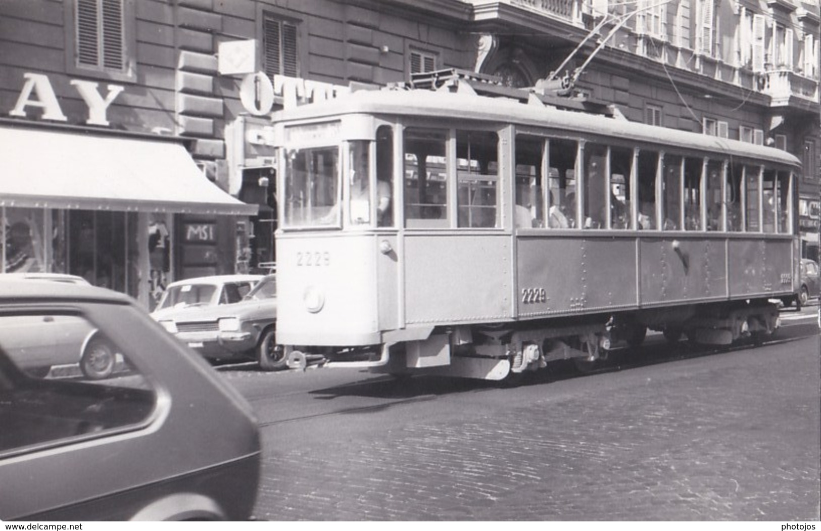 Photo : Roma  (Italie) Tram Linea 30  Presso Piazza Risorgimento    Foto Da 1977 - Transportmiddelen