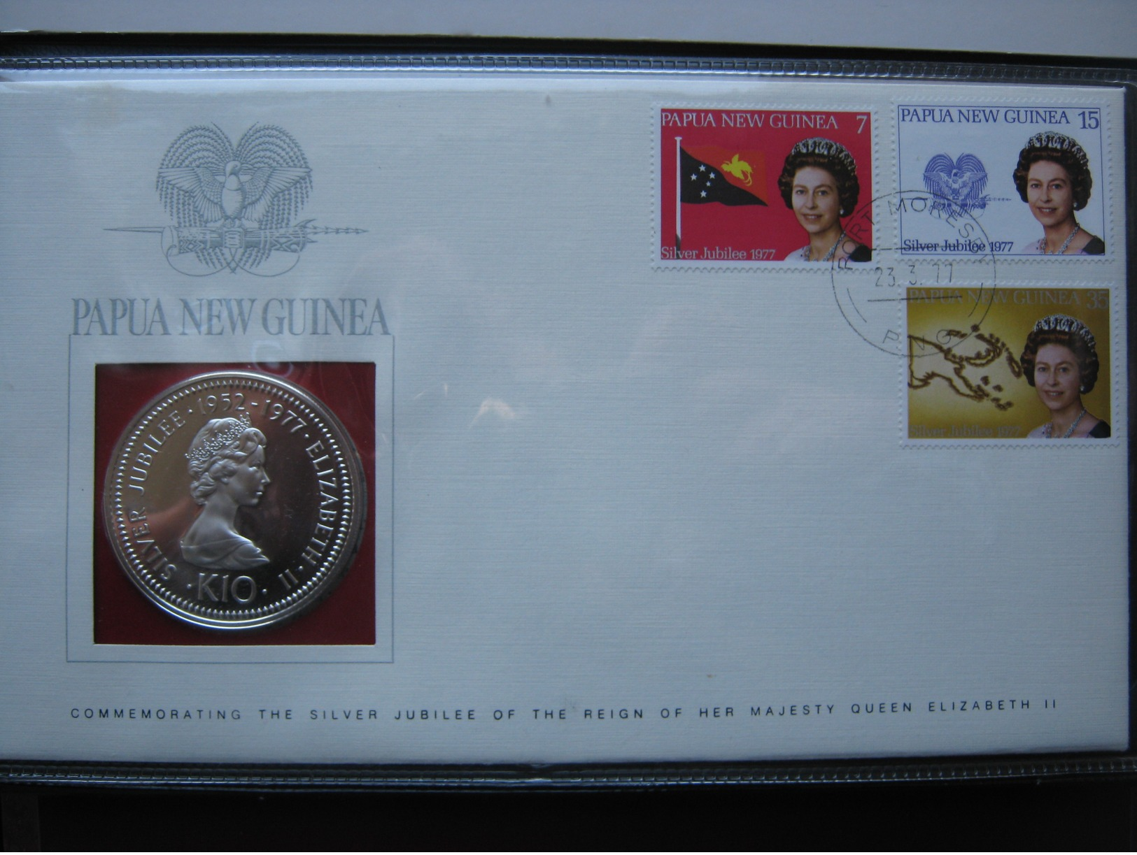 Papua New Guinea 1977 K10 10 Kina Silver Proof Coin To Commemorate Royal Jubilee & QEII Visit In Stamps Cover - Papoea-Nieuw-Guinea