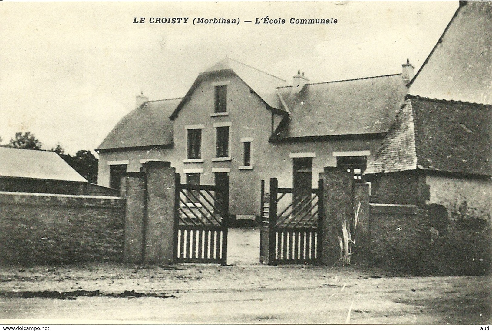 LE CROISTY, L'école Communale (portail) - Autres & Non Classés