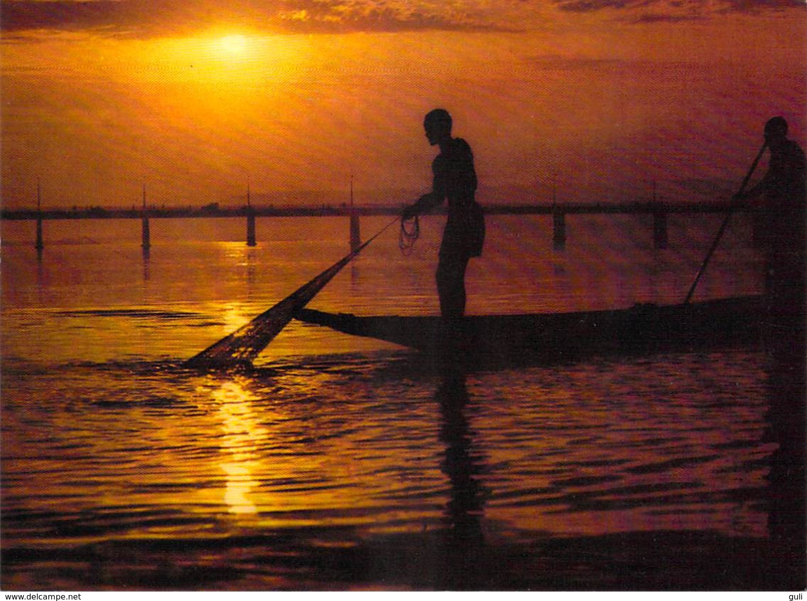 Afrique- MALI  BAMAKO Pêcheurs à L'épervier Sur Le Niger (pêche  Fisherman ) (cliché J.C NOURAULT M27)*PRIX FIXE - Malí