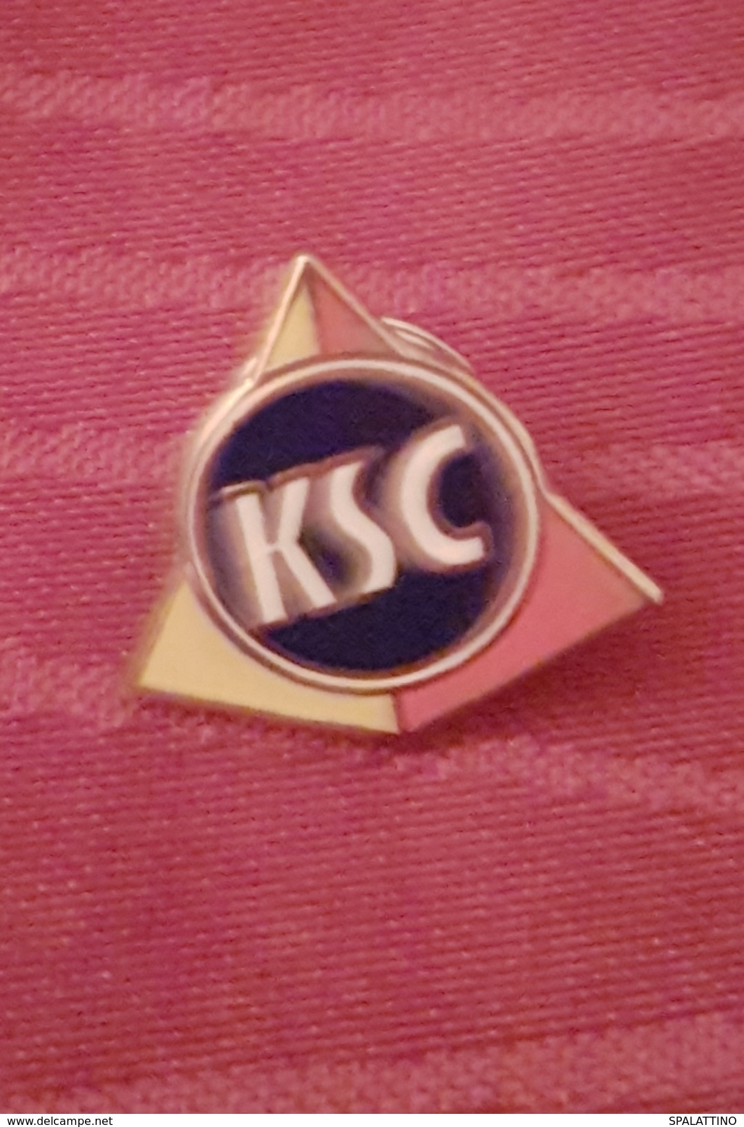 KARLSRUHER SC, GERMANY, DEUTSCHLAND, ORIGINAL OLD VINTAGE PIN BADGE FOOTBALL SOCCER - Calcio