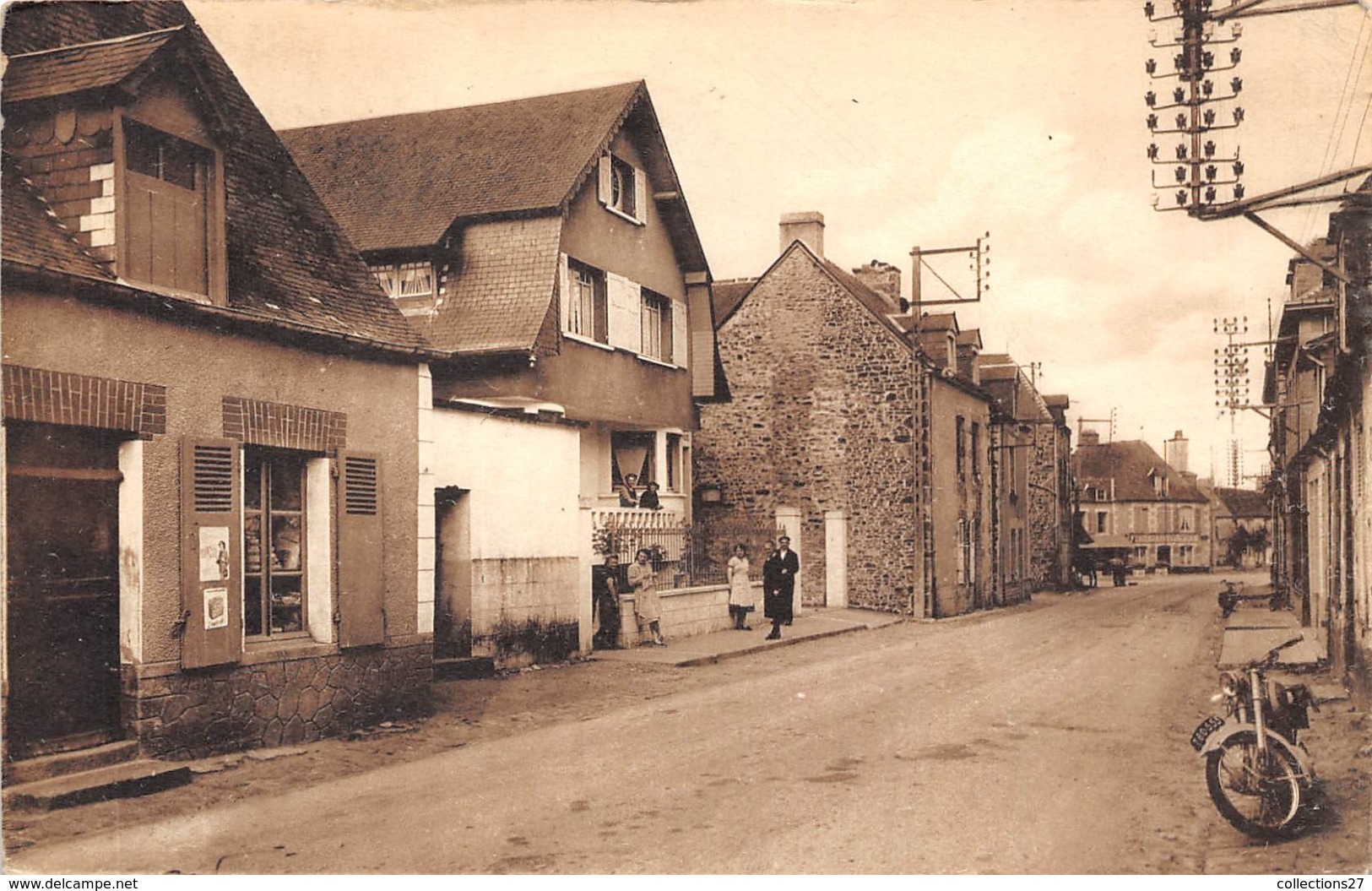 53-COUPTRAIN- RUE DE MAYENNE - Couptrain