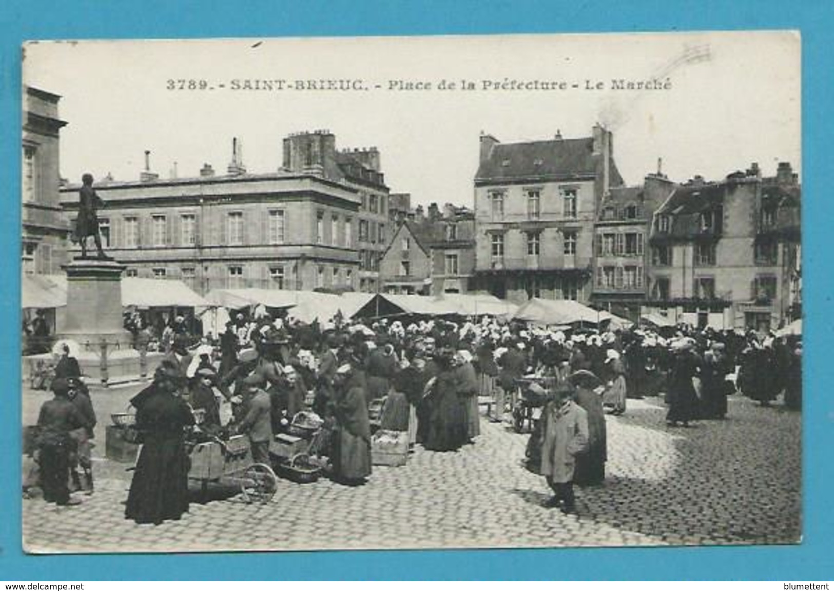 CPA 3789 - Marchands Ambulants Le Marché Place De La Préfecture SAINT-BRIEUC 22 - Saint-Brieuc