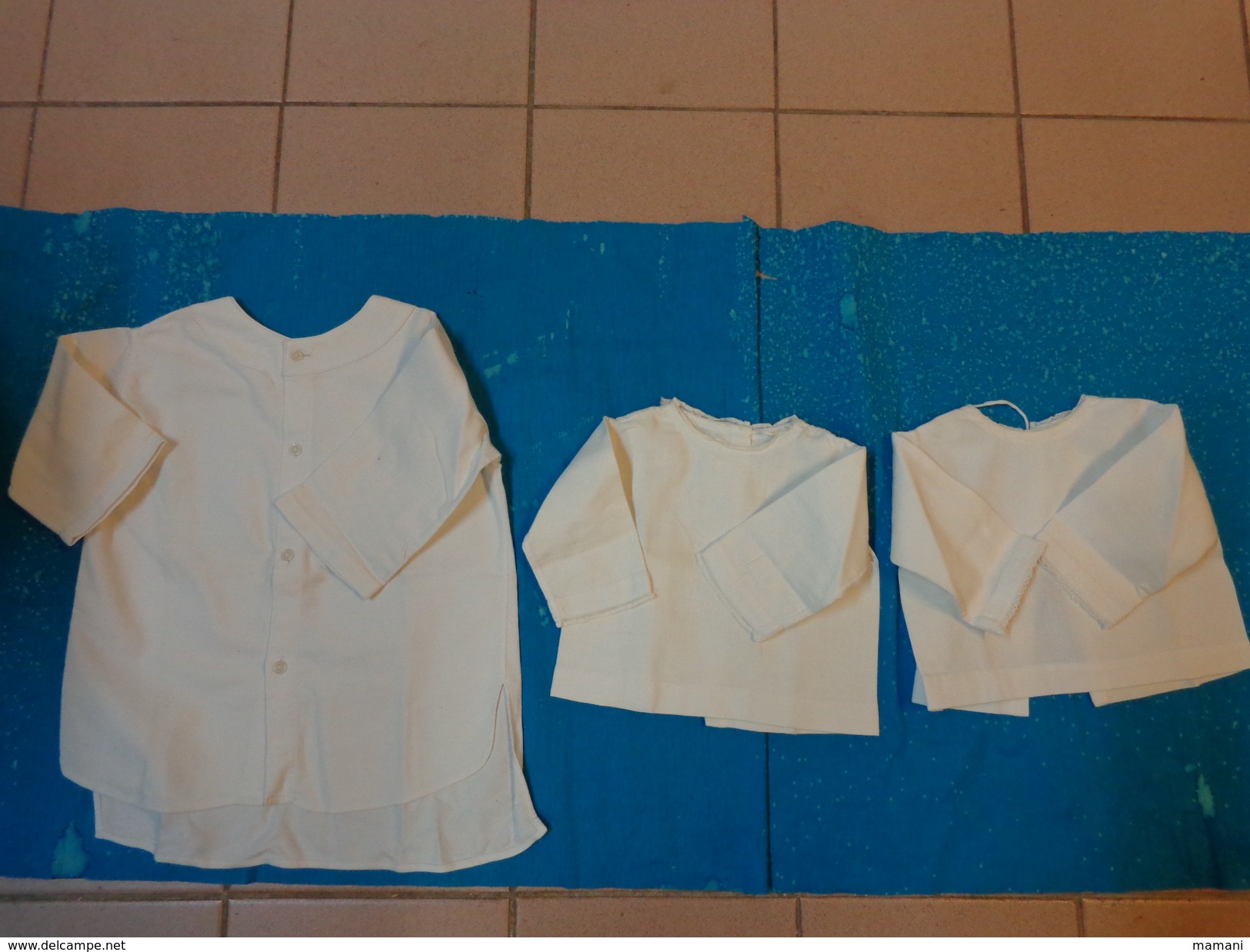 Lot 3 Chemises Vintage De Bebe Pour Poupee -poupon-973 - Autres & Non Classés