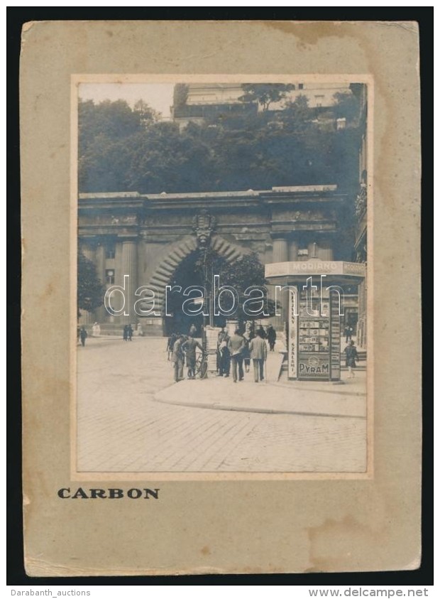 Cca 1910 Budapest, Alag&uacute;t, Doh&aacute;nyrekl&aacute;m, Kioszk. Cardon Fot&oacute; Kartonon 10x14 Cm - Altri & Non Classificati