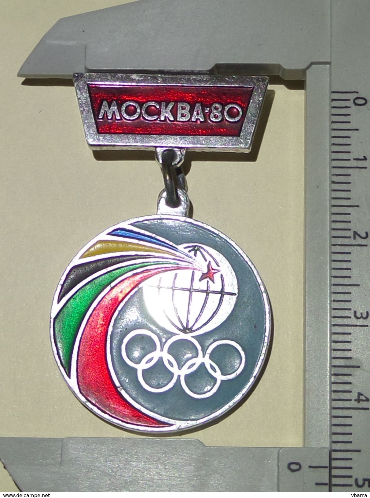 Moscow Olympic Games Badge Pin - Juegos Olímpicos