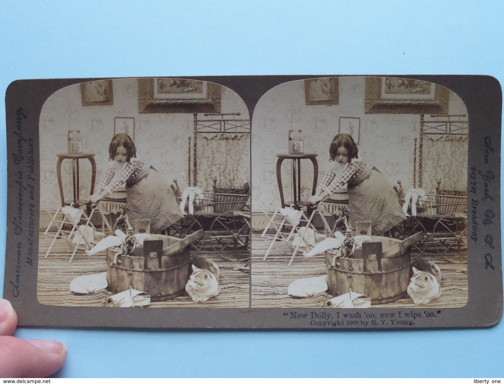 NOW DOLLY, I WASH 'OO, NOWI WIPE 'OO. " Stereo Photo R.Y. YOUNG " 1900 ( Voir Photo Pour Detail ) !! - Photos Stéréoscopiques