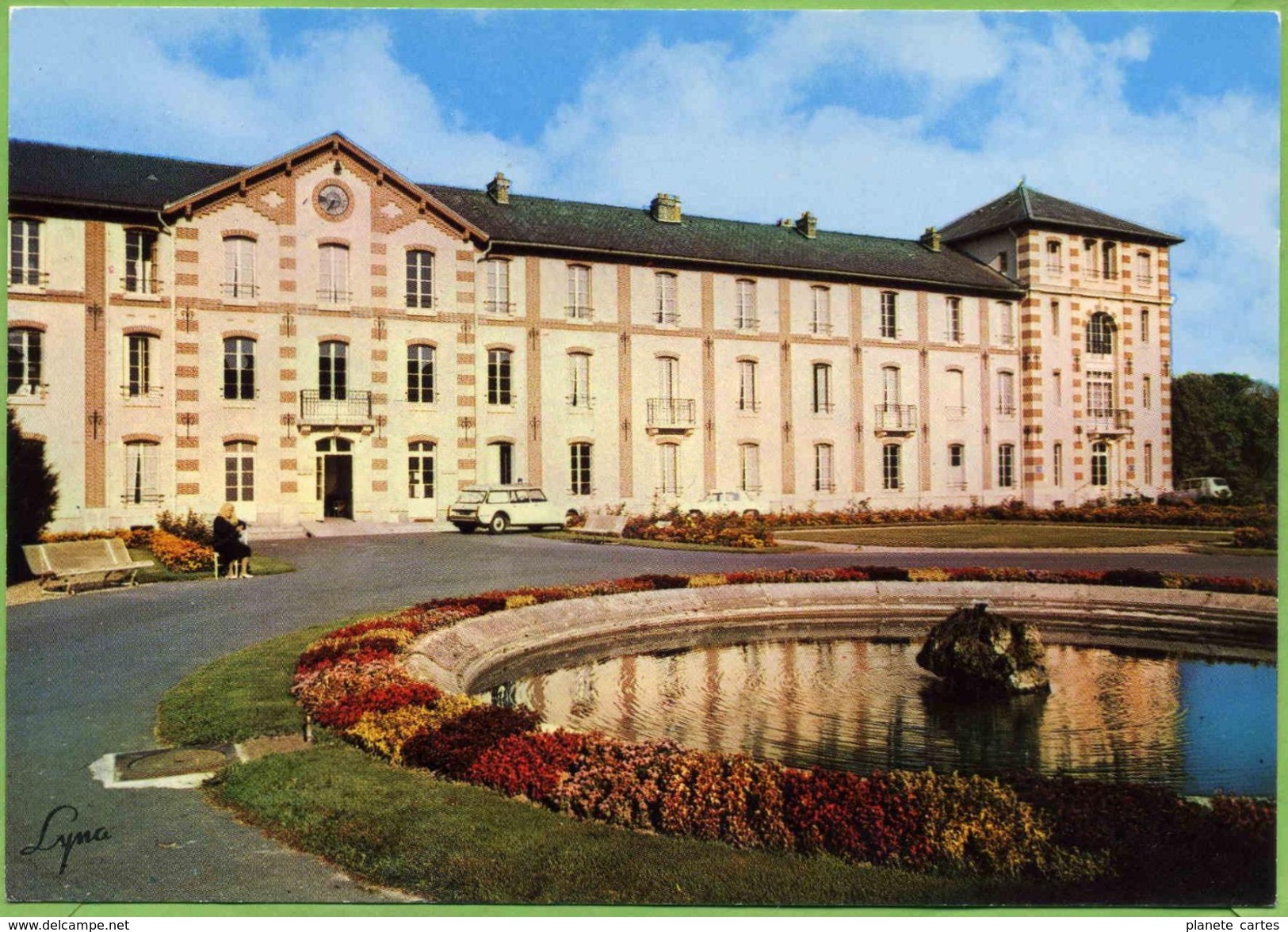 78 / LE VESINET - Etablissement National Des Convalescentes - Bassin Et Bâtiment (+ Ambulance DS Citroën) - Le Vésinet