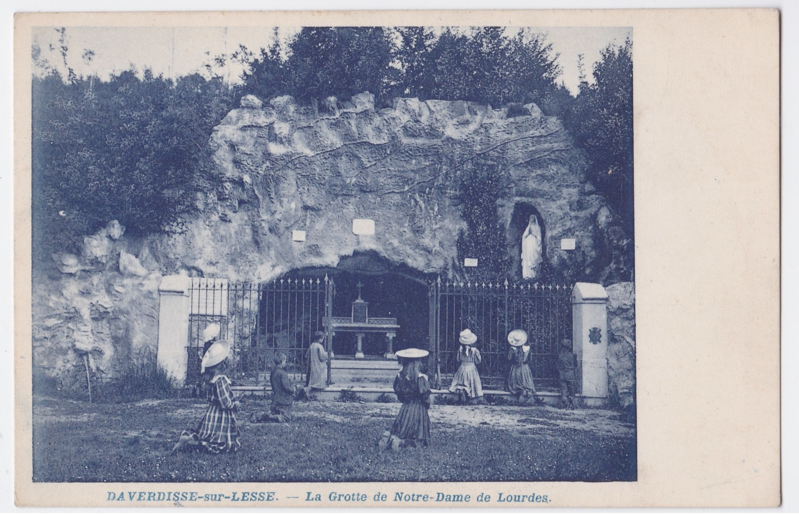 Daverdisse-sur-Lesse Cpa La Grotte De Nôtre Dame De Lourdes - Daverdisse