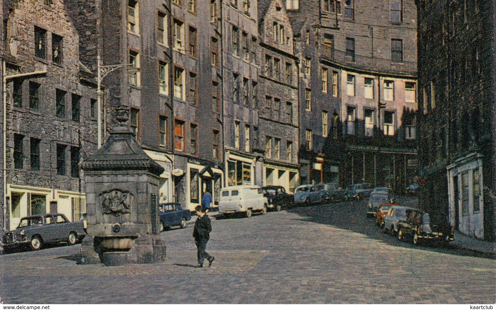 Edinburgh: WOLSELEY 16/60, FORD ANGLIA, BEDFORD CA, VW 1200, AUSTIN A40, MINI - The Grassmarket - Toerisme