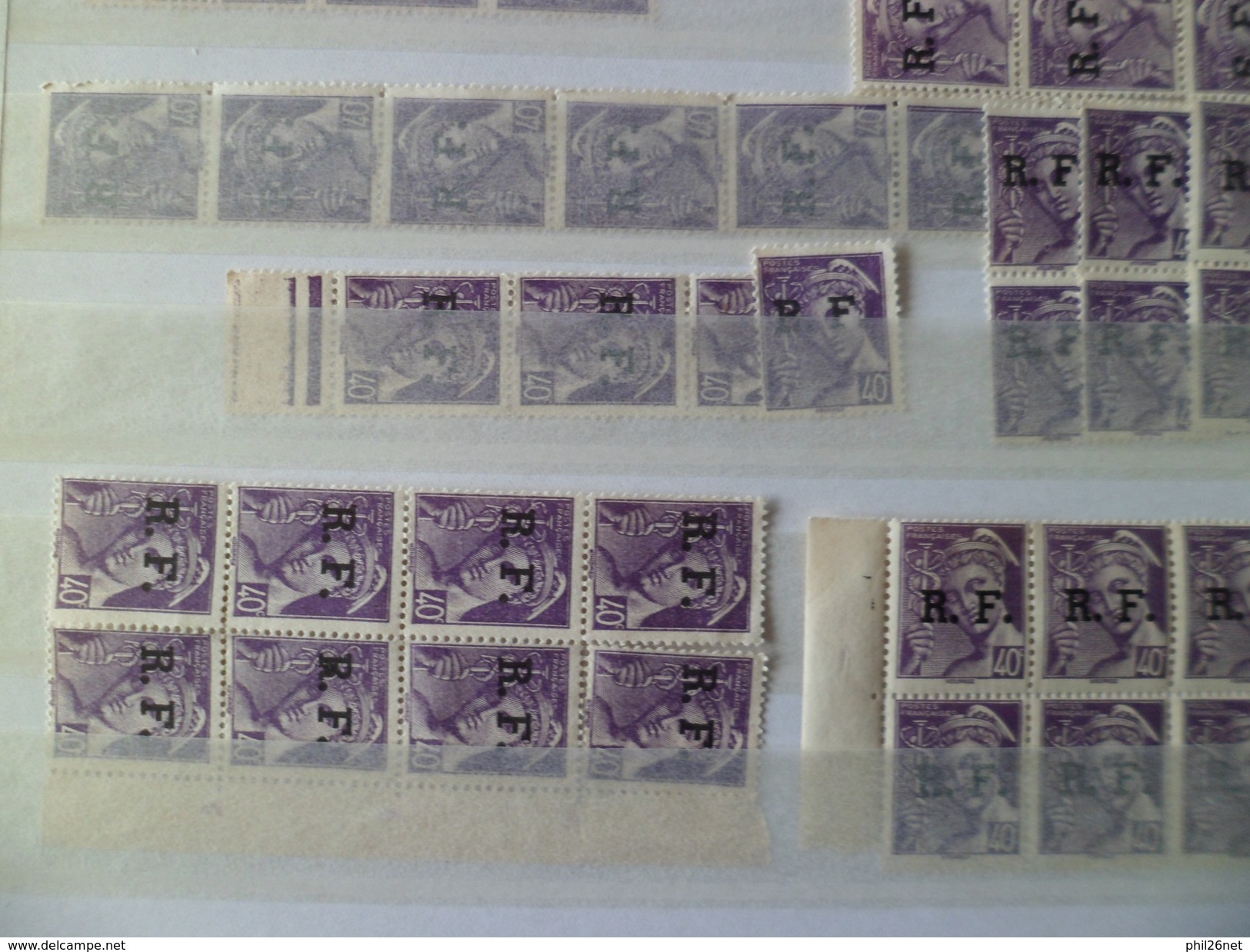 Libération de Lyon lot de  plus de 50 séries du N°1 au N° 15 dont le N° 12 tous les timbres sont Neufs la majorité  * *