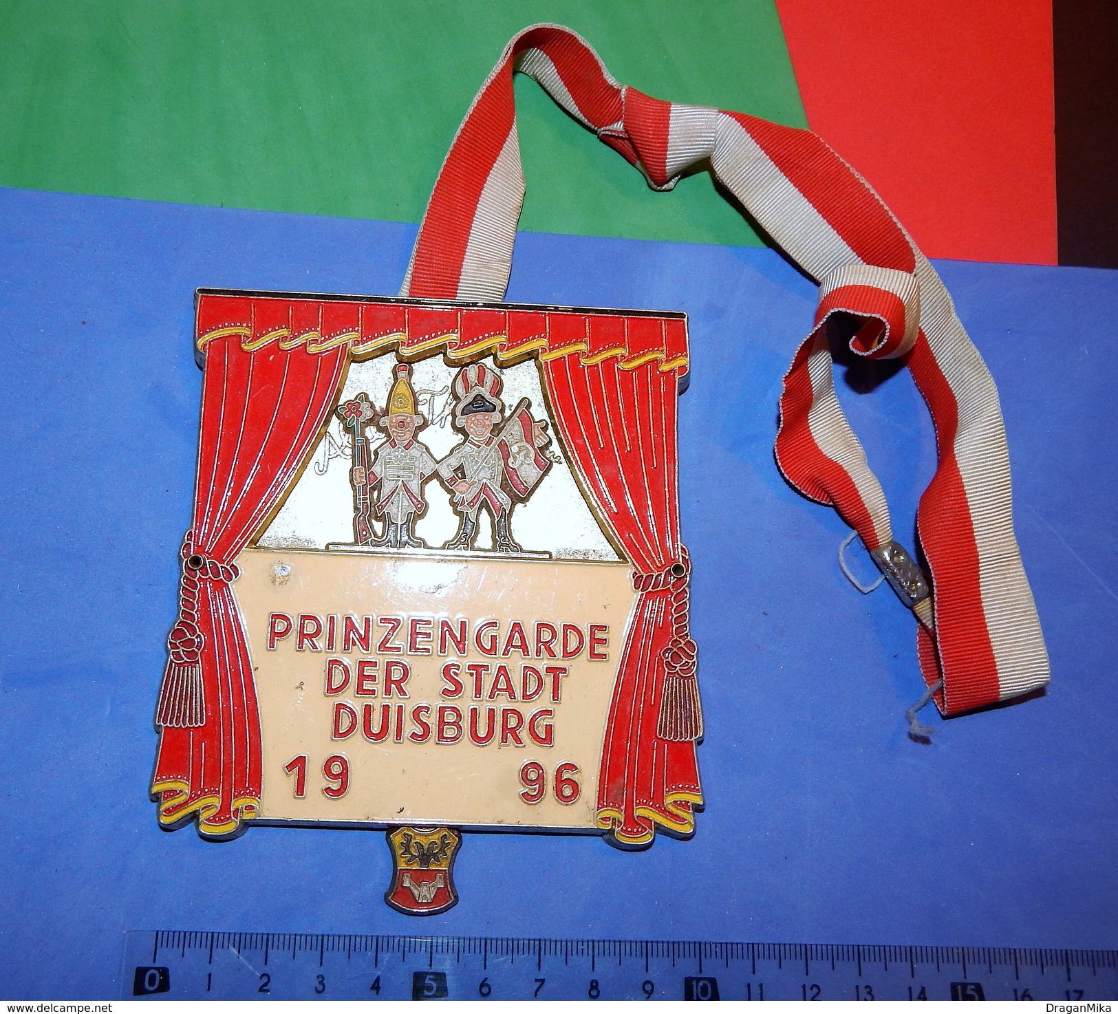 Huge ''Schutz'' Medal: PRINZENGARDE DER STADT DUISBURG 1996. - Autres & Non Classés