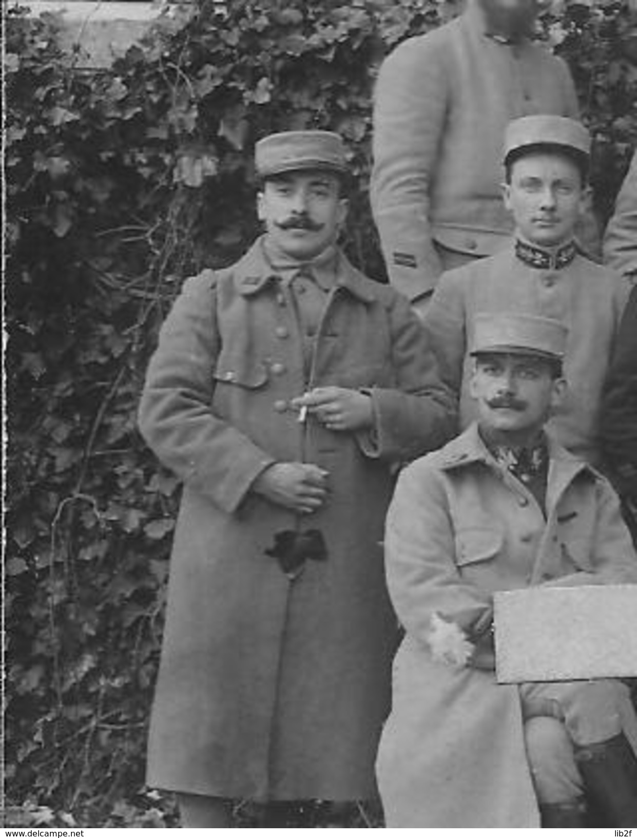 1915 Groupe De Secrétaires D'états Majors Français Du 6è, 20è Et 106è R.I  Feuille De Vigne Cache Sexe Carte Photo - Guerre, Militaire