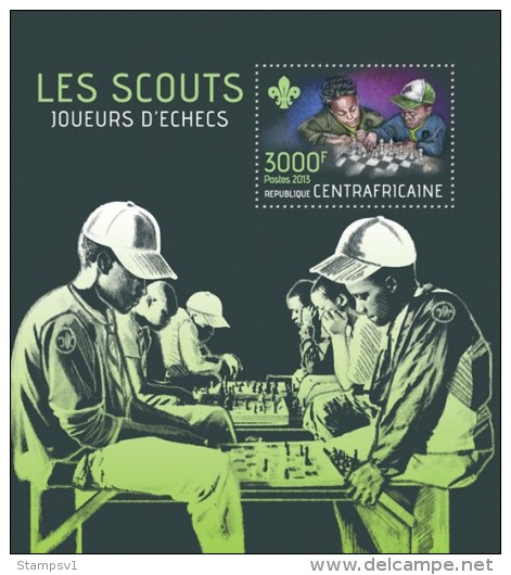 Central African Republic. 2013 Scouts Playing Chess. (412b) - Other & Unclassified