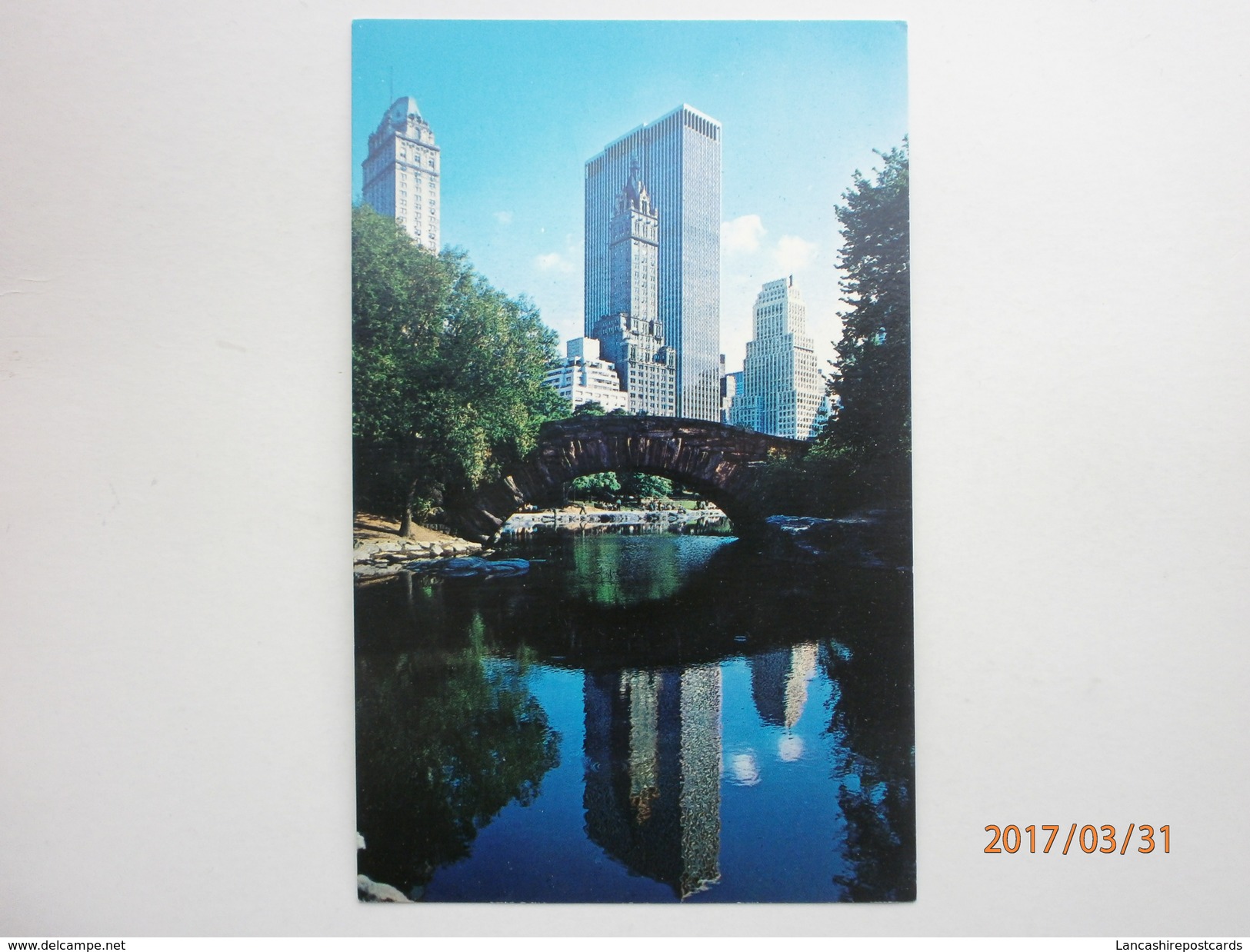 Postcard Central Park Fifth Avenue Hotels & General Motors Building New York City My Ref B11004 - Central Park