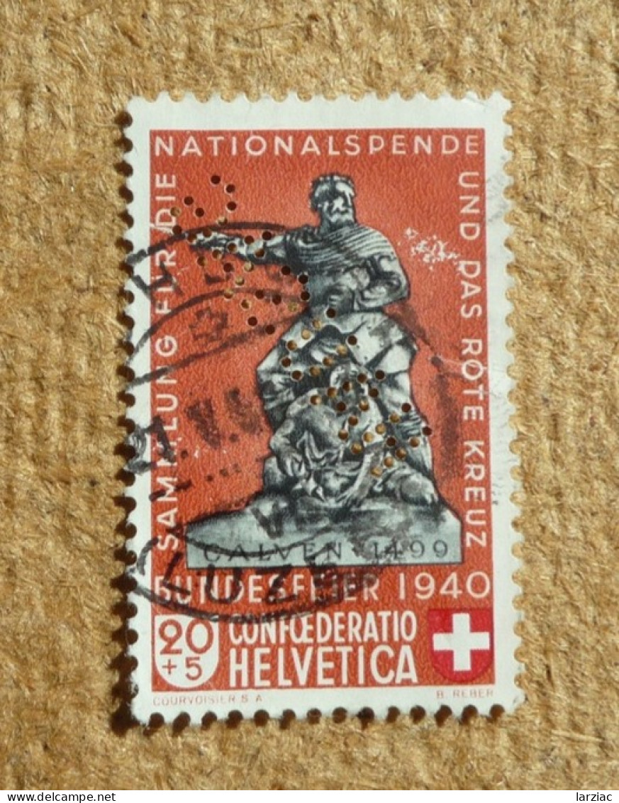 Timbre De Suisse Croix-Rouge Perforé Perfin HAUSAG - Perforadas