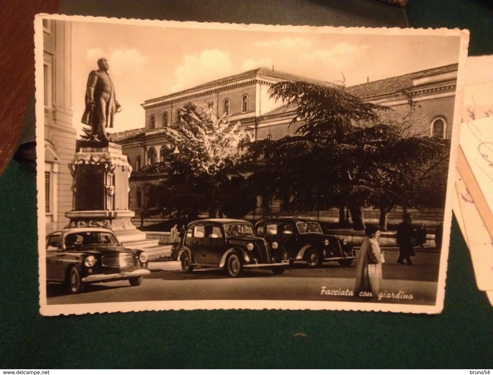 Cartolina Campobasso  Convitto Nazionale Mario Pagano Facciata Via Mazzini Auto D'epoca  Cars Non Viaggiata - Campobasso