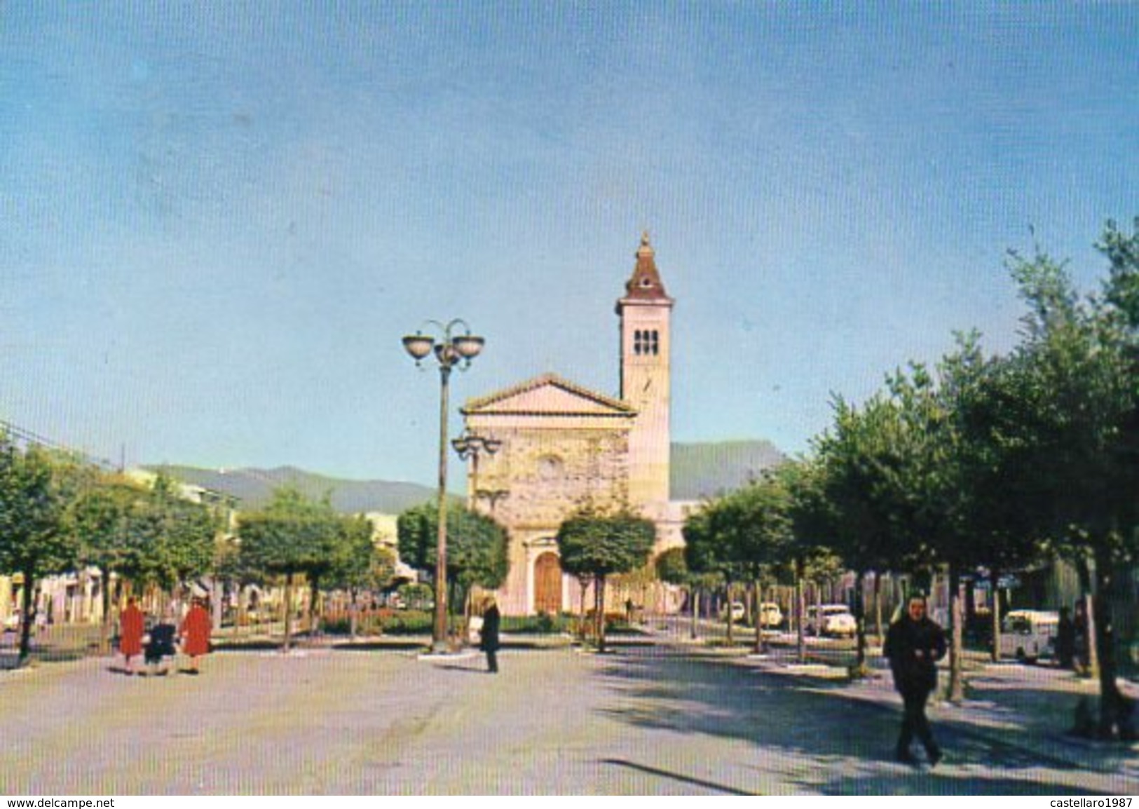 MARINA DI CARRARA - Piazza Meconi (Menconi) - Carrara