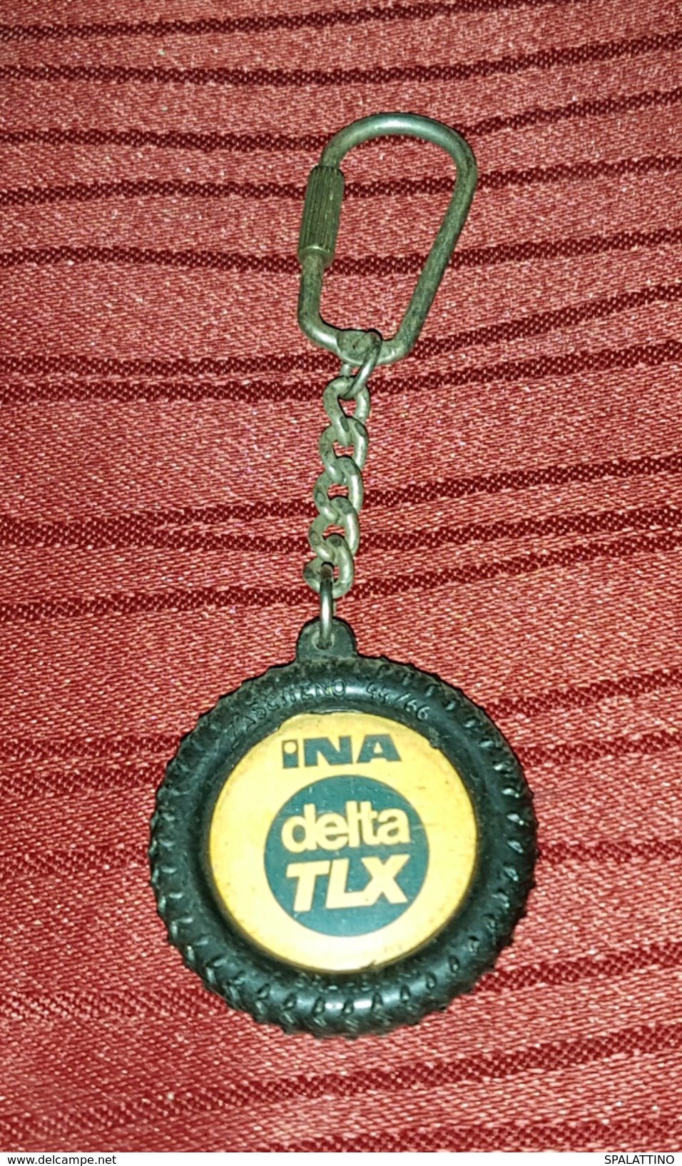 INA FUEL COMPANY VINTAGE ENAMELED KEY CHAIN - Fuels